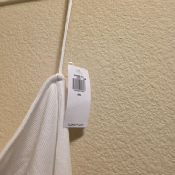 NWT Old Navy Size XXL White Tank Top - Picture 4 of 5